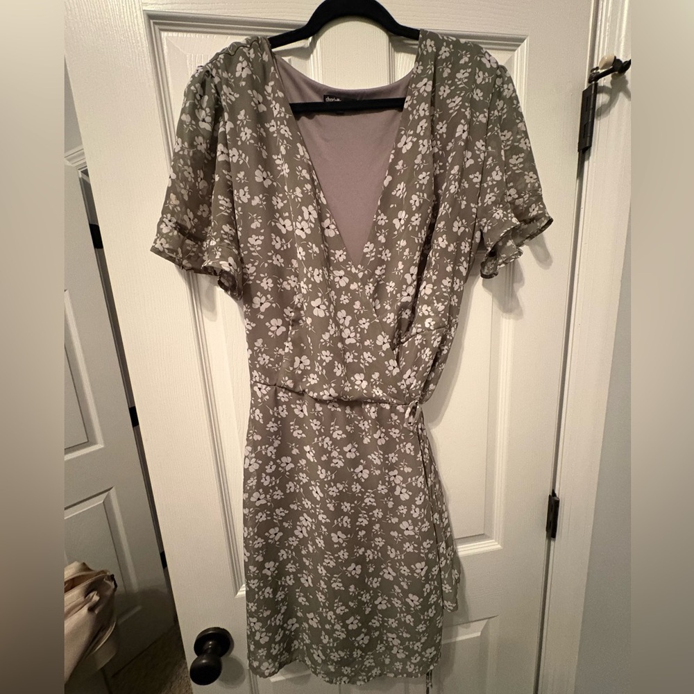 Gorgeous Olive Floral Wrap Dress 2x